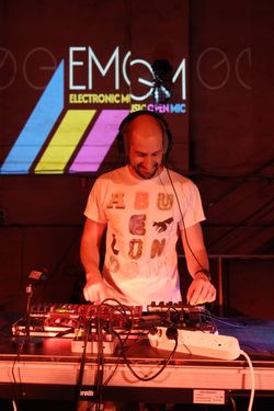 Sticky Paint thumbnail